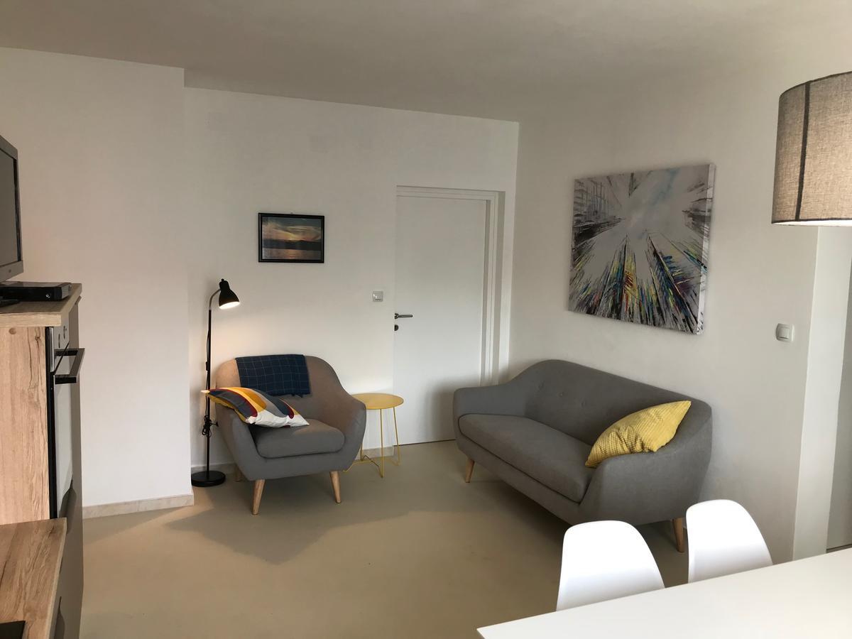 Apartments Renata Pinezici  Bagian luar foto